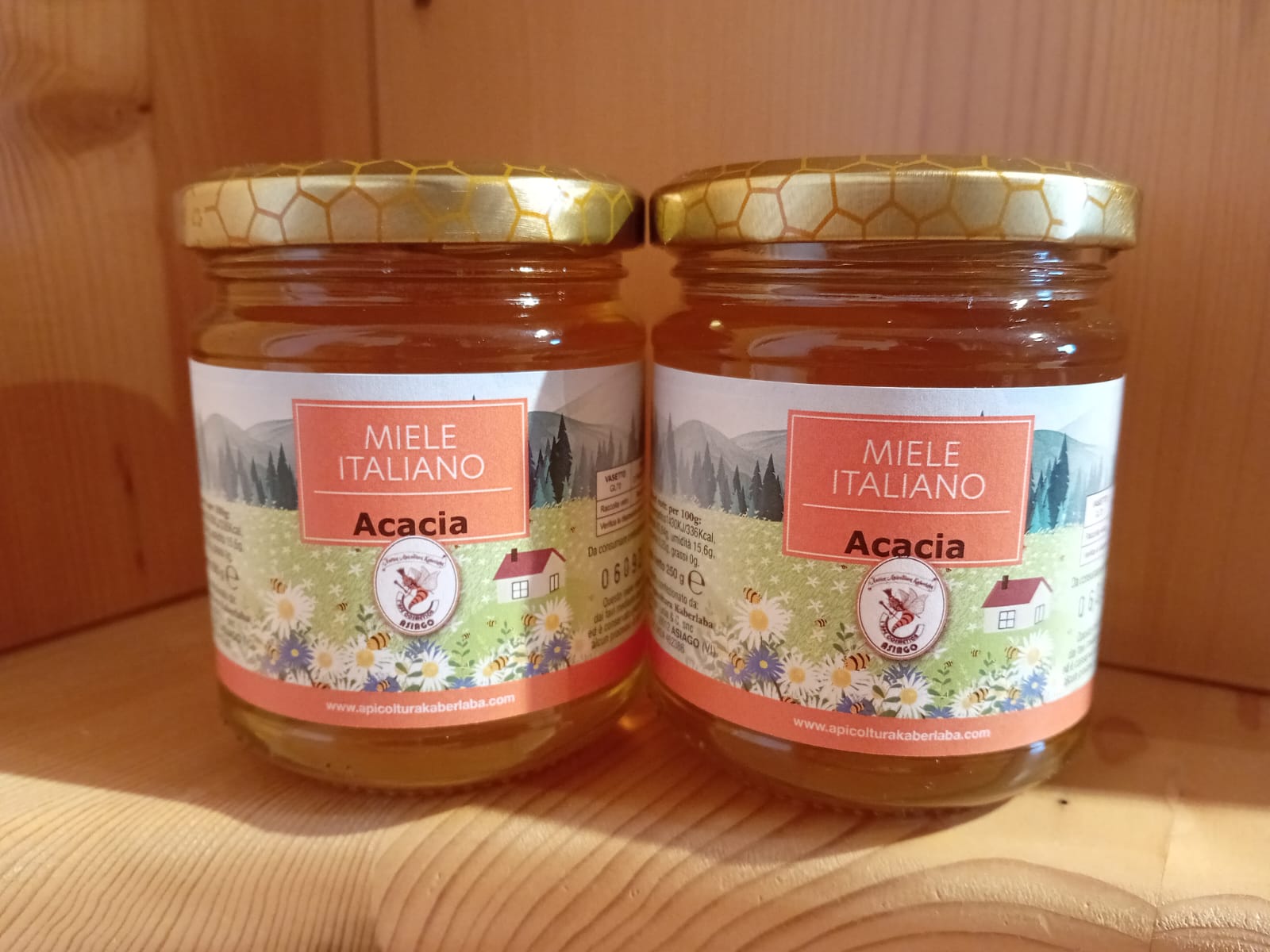 Miele italiano di-acacia ApicolturaKaberlaba